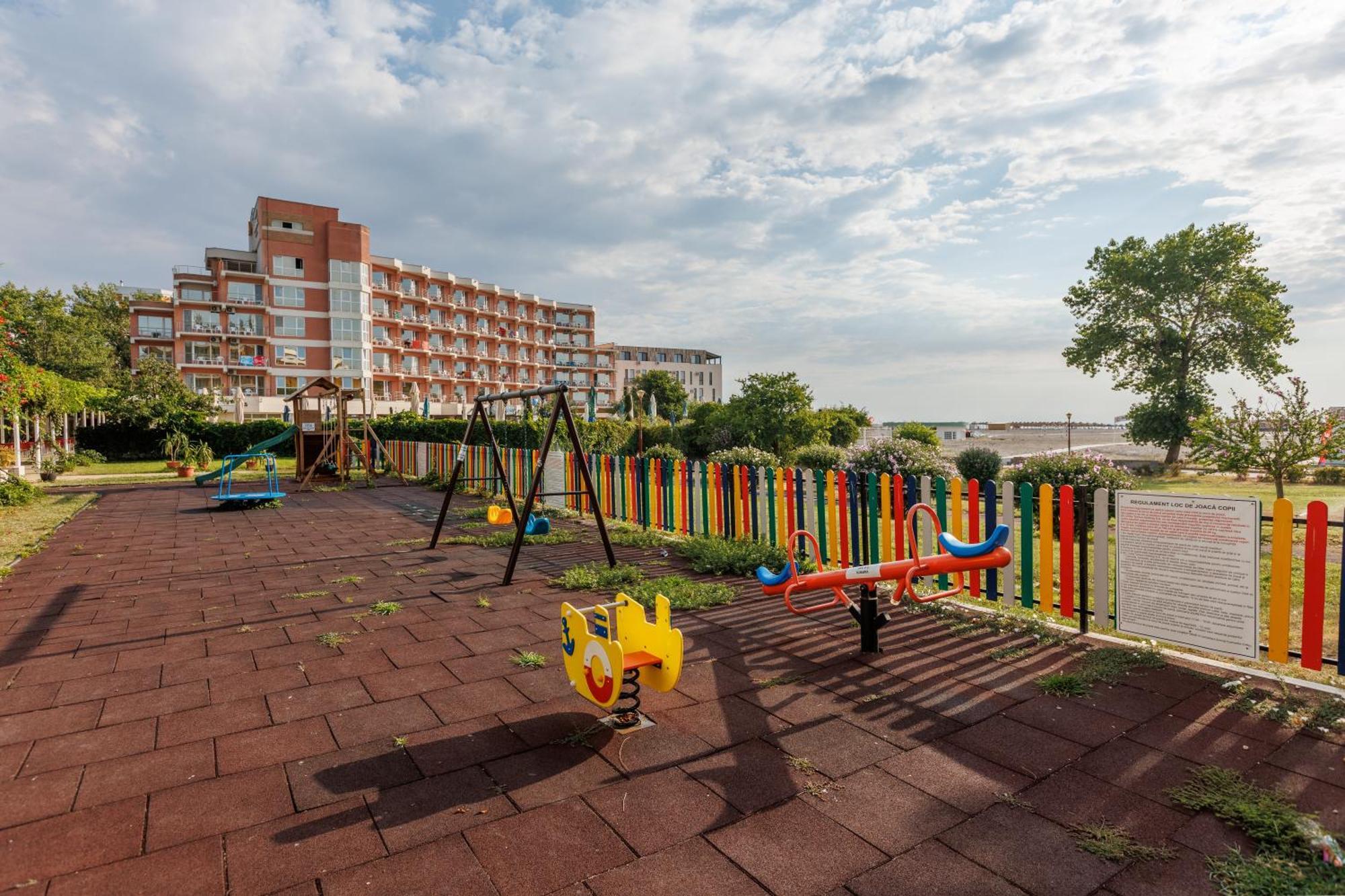 Hotel Amiral Мамая Экстерьер фото